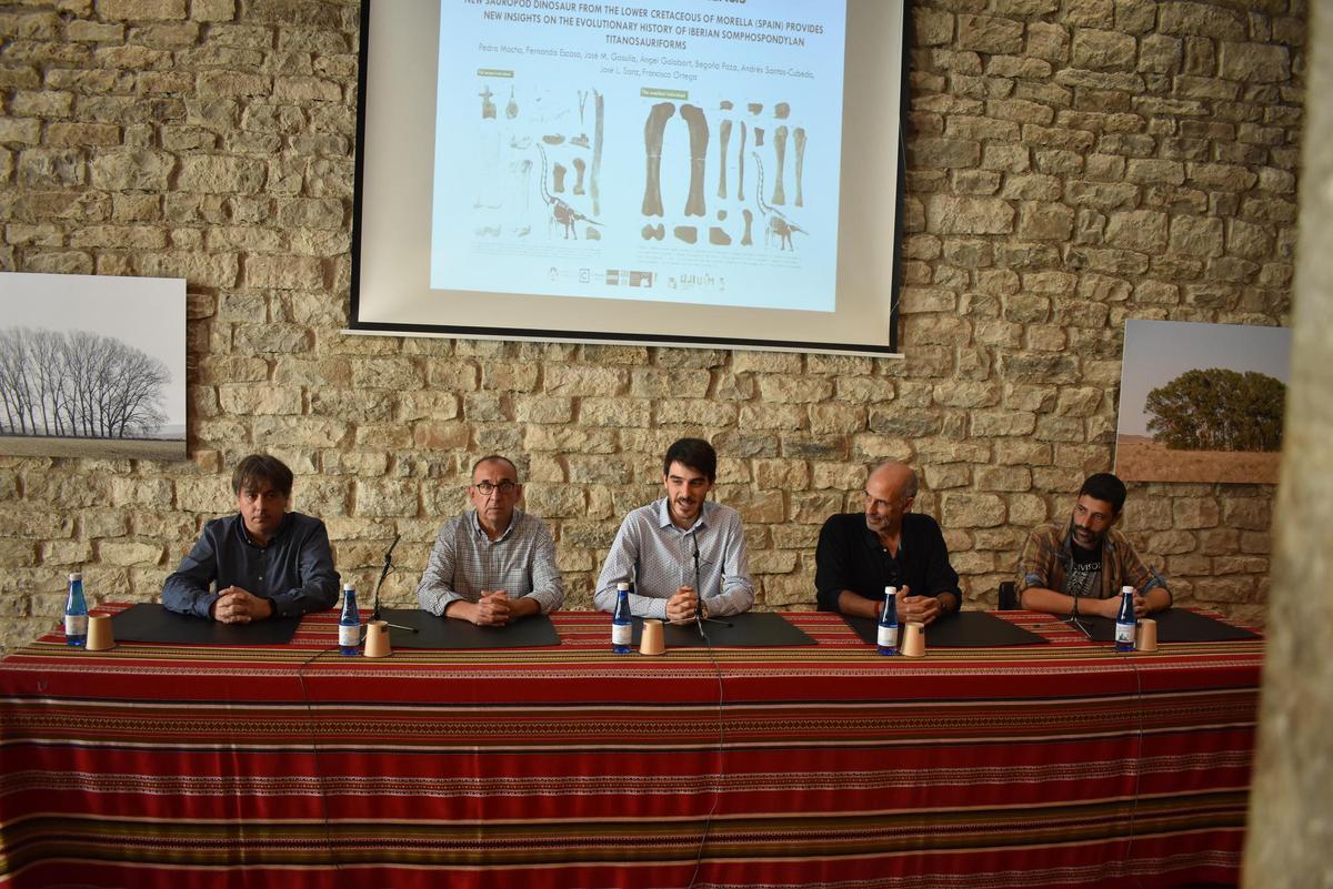 En la presentación participó parte del equipo de investigadores y el alcalde de Morella.
