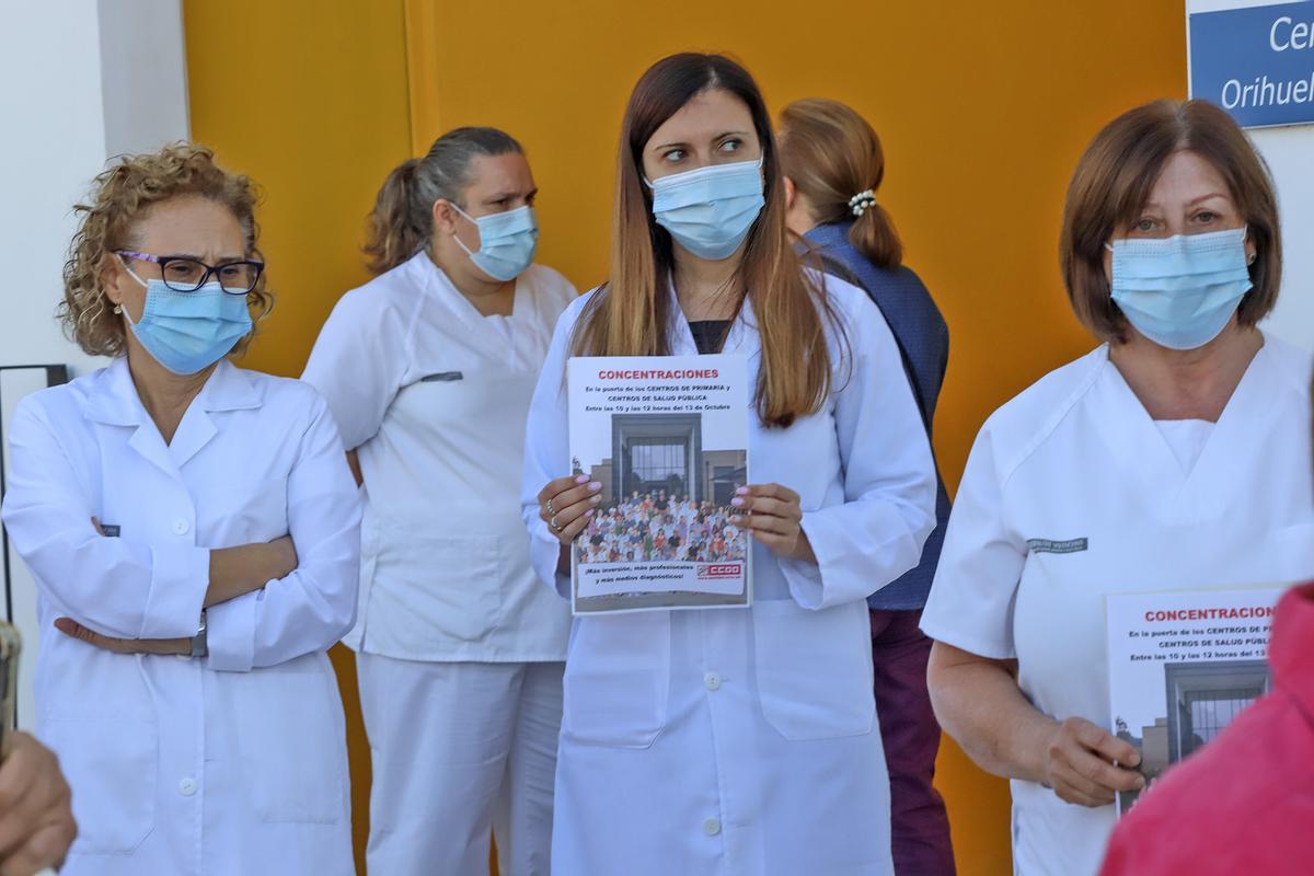 Protesta en un centro de salud de Orihuela en 2020