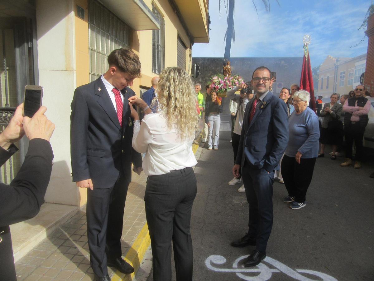 Imposición de insignias a un nuevo componente de la Banda Sinfónica.