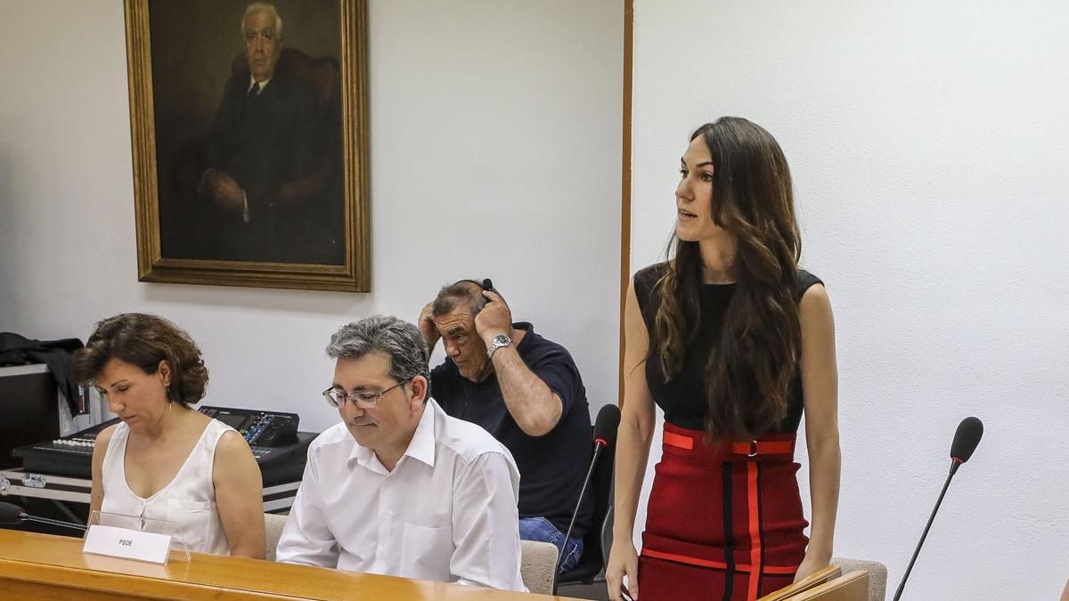 Toma de posesión de Soler de su acta de concejal en el pleno