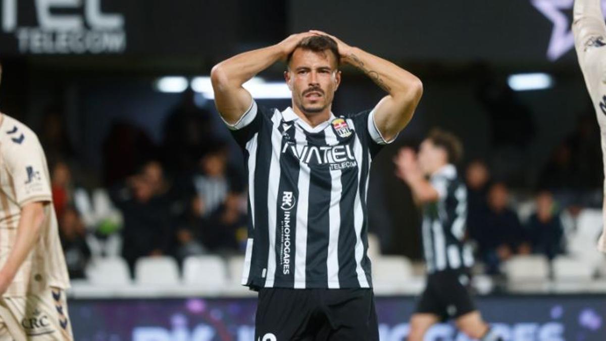 Chiki lamenta una ocasión desperdiciada en el último encuentro.