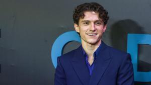 MUMBAI (India), 11/07/2026.- English actor Tom Holland poses on the red carpet of the upcoming movie The Odyssey in Mumbai, India, 11 July 2026. The movie is scheduled to be released on 17 July 2026 worldwide. (Cine) EFE/EPA/DIVYAKANT SOLANKI