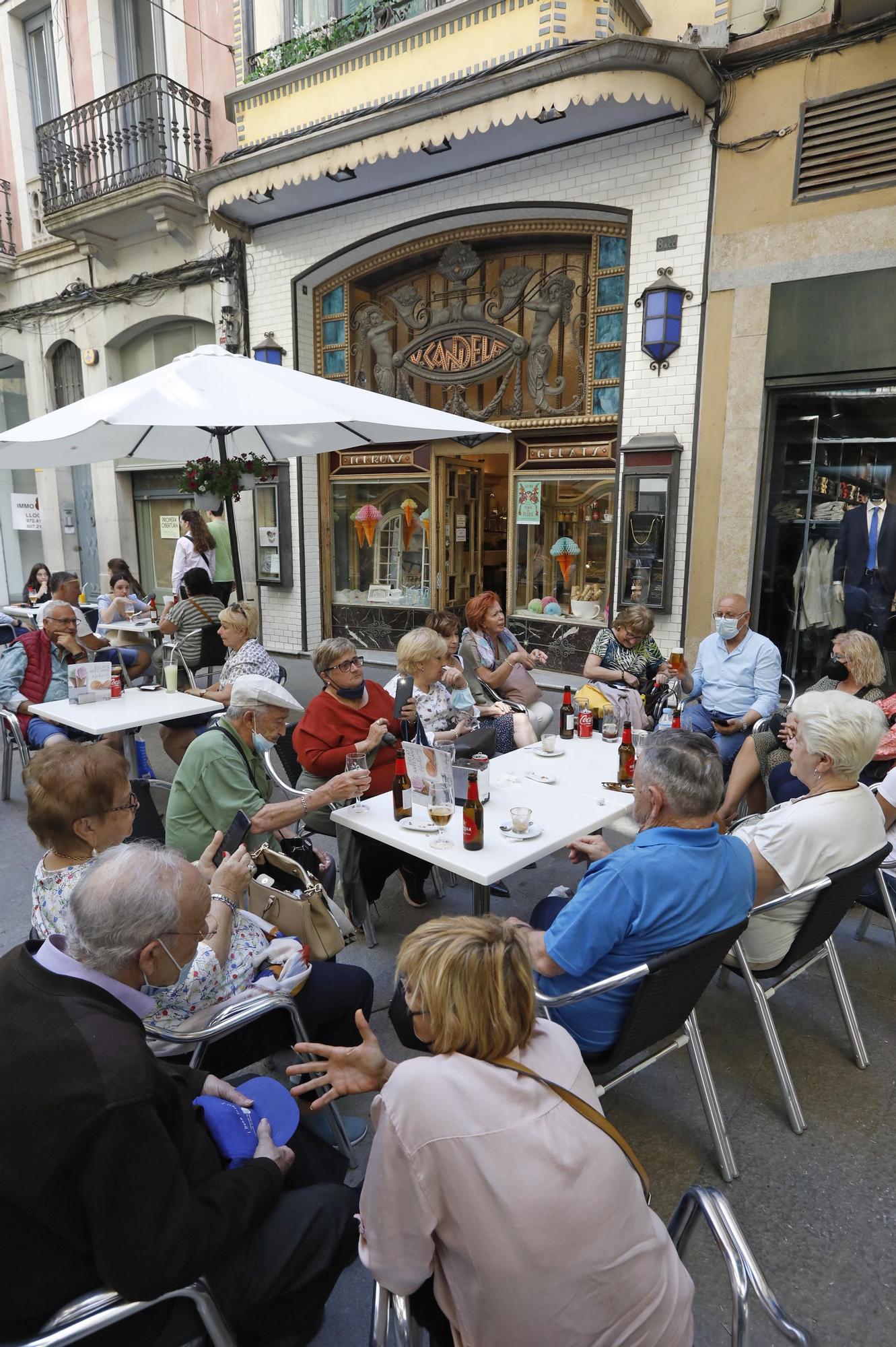 Girona es torna a omplir de color i riuades de gent en el retorn a la normalitat de Temps de Flors