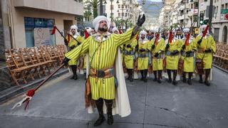 Arrancan los desfiles de Moros y Cristianos de Alcoy con la Diana