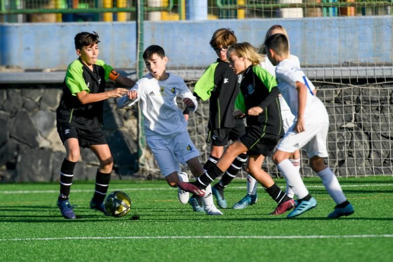 25-01-20  DEPORTES. CAMPOS DE FUTBOL DE LA ZONA DEPORTIVA DEL PARQUE SUR EN  MASPALOMAS. MASPALOMAS. SAN BARTOLOME DE TIRAJANA.  Maspalomas-Carrizal (alevines).  Fotos: Juan Castro.  | 25/01/2020 | Fotógrafo: Juan Carlos Castro