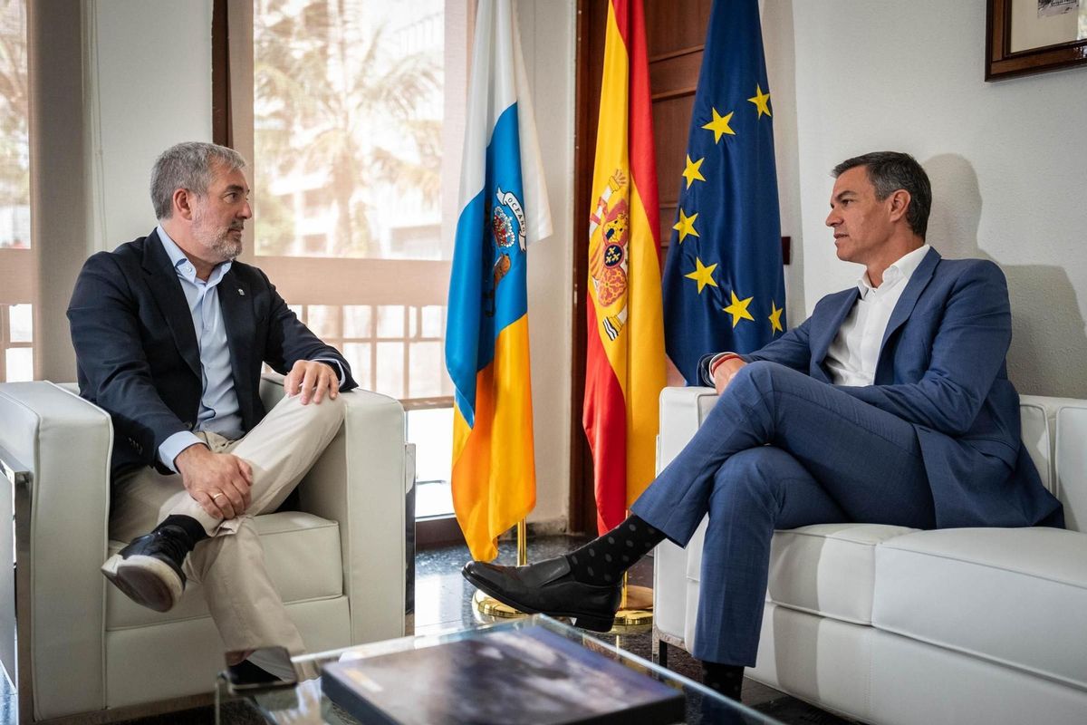 Los presidentes Fernando Clavijo y Pedro Sánchez durante la reunión que mantuvieron en La Palma en agosto de 2024.