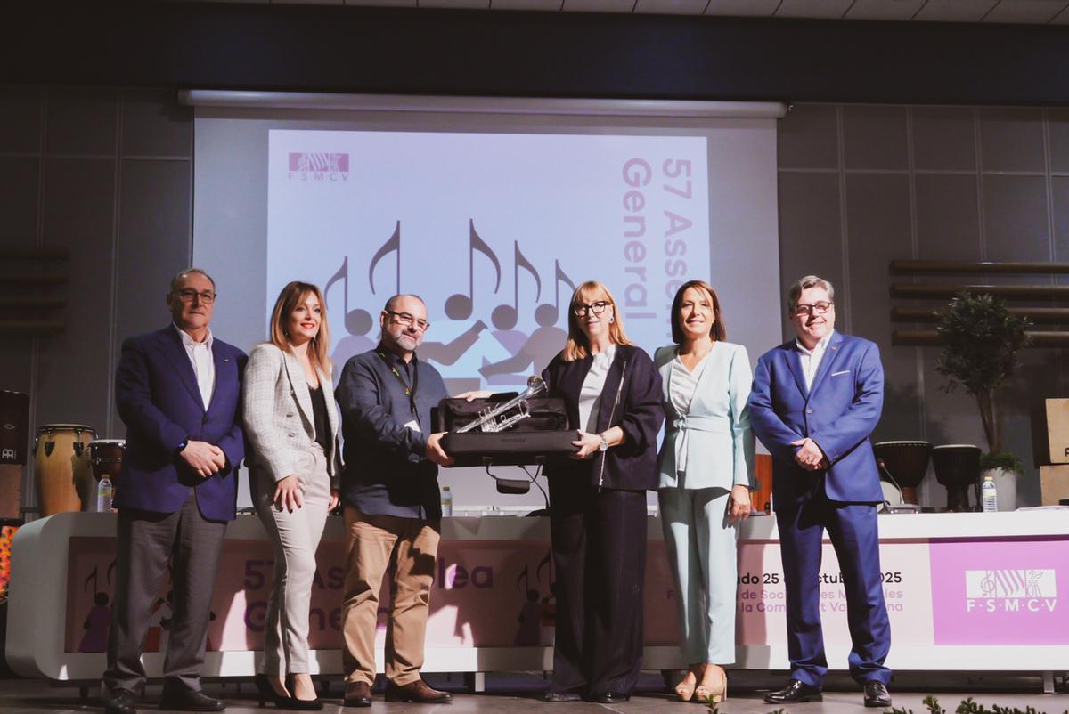 Imatge de l’Assemblea General de FSMCV a Oliva, on es van anunciar el Premis Euterpe 2025.