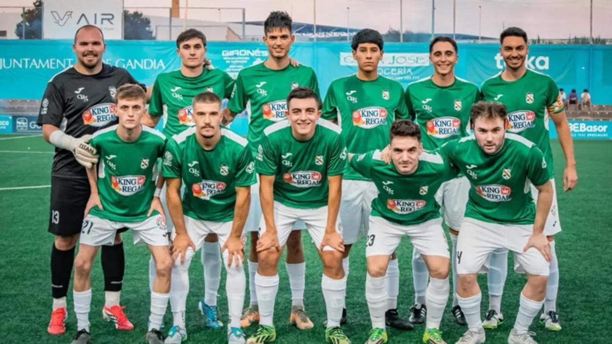 Once titular de la UD Oliva en el trofeo que le ha ganado al CF Gandia