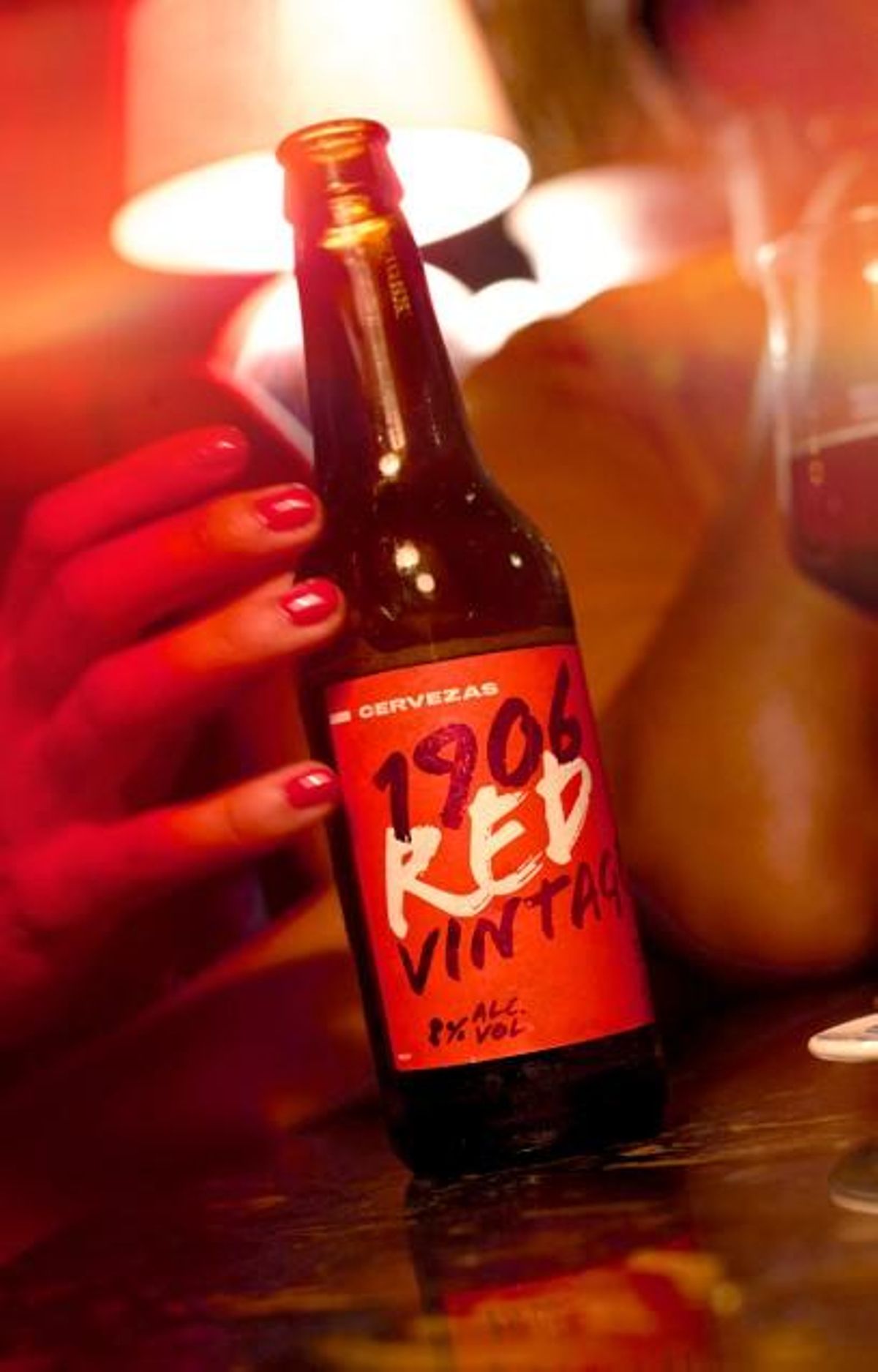 Botellín correspondiente a una de las cervezas reconocidas en el Finest Beer Selection 2025
