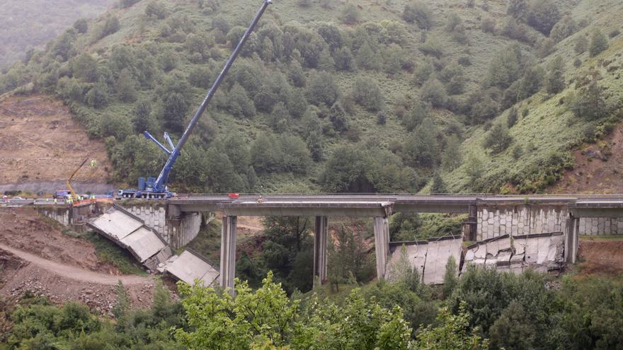 Se pone en marcha el desmontaje del viaducto de la A-6