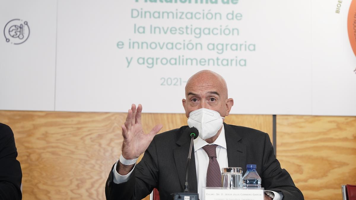 El consejero de agricultura ayer en Valladolid.