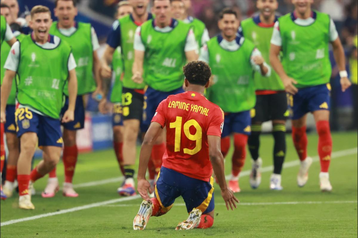 Lamine celebrando su gol contra Francia en la Euro2024