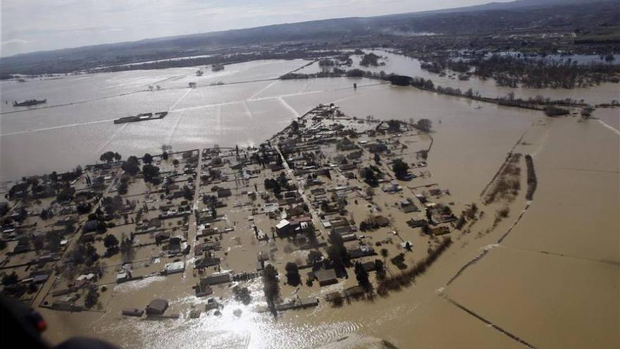 La crecida del Ebro amenaza a varios miles de zaragozanos