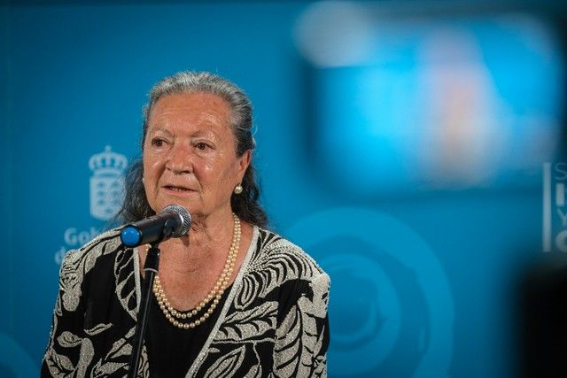 Acto institucional del Día de Canarias en el Teatro Guimerá