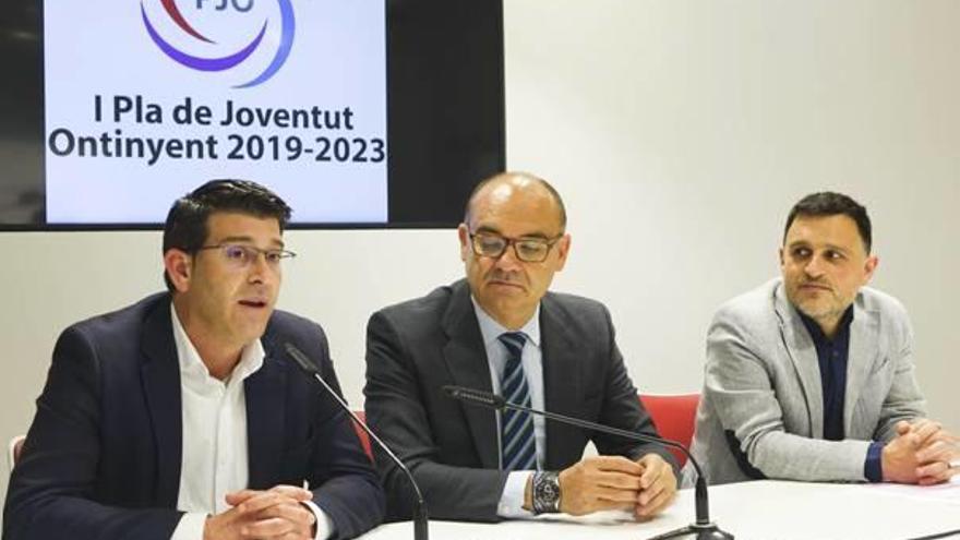 Ontinyent encomienda a la Universidad de Alicante el futuro plan para la juventud