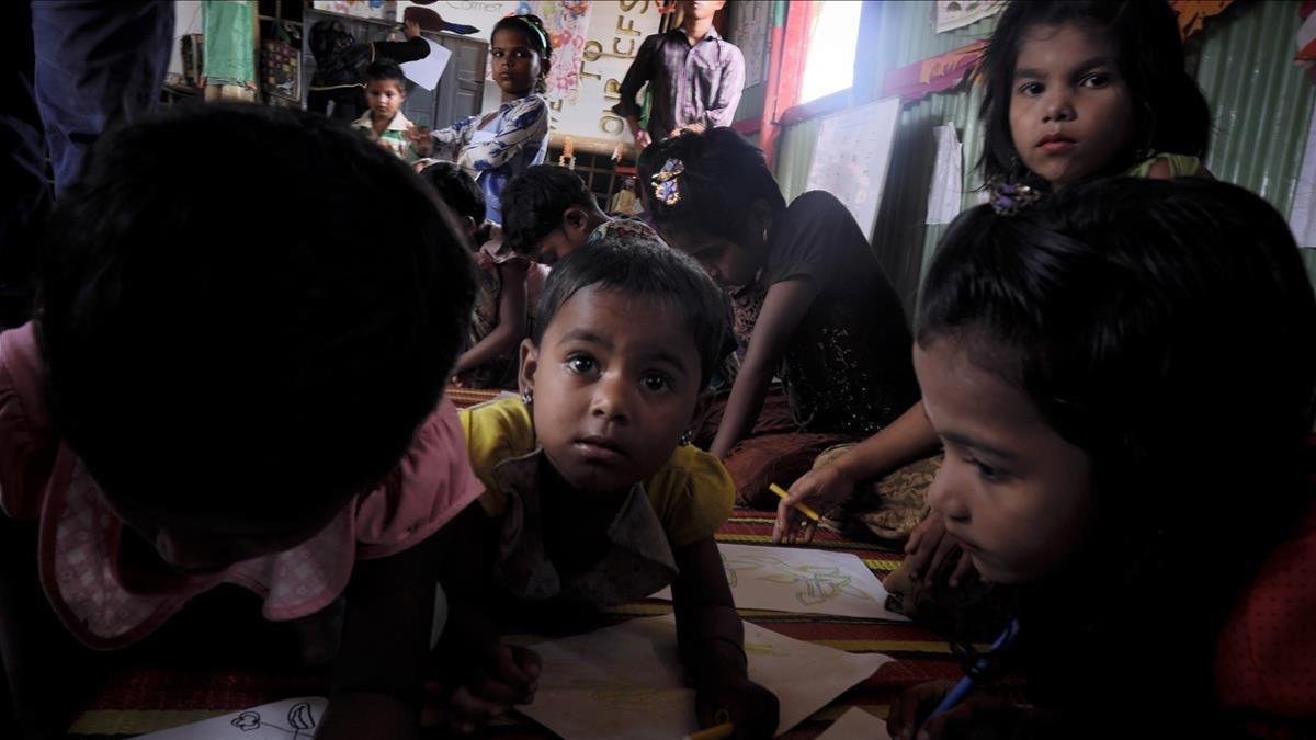 Niños rohinyás refugiados en Cox's Bazar (Bangladés).