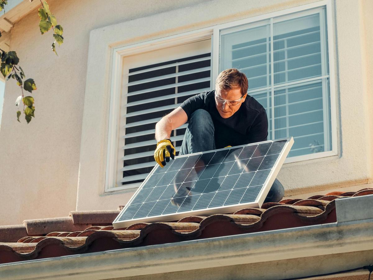 Todo lo que debes saber antes de instalar paneles fotovoltaicos en casa