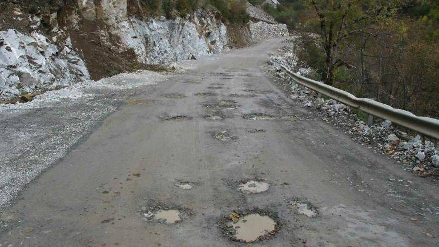 Las carreteras aragonesas son las peor conservadas de todo el Estado