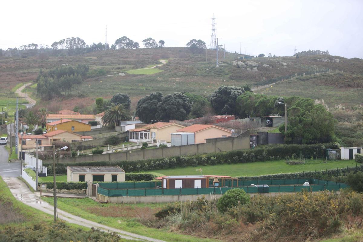 Viviendas de O Portiño de Suevos, en Arteixo.