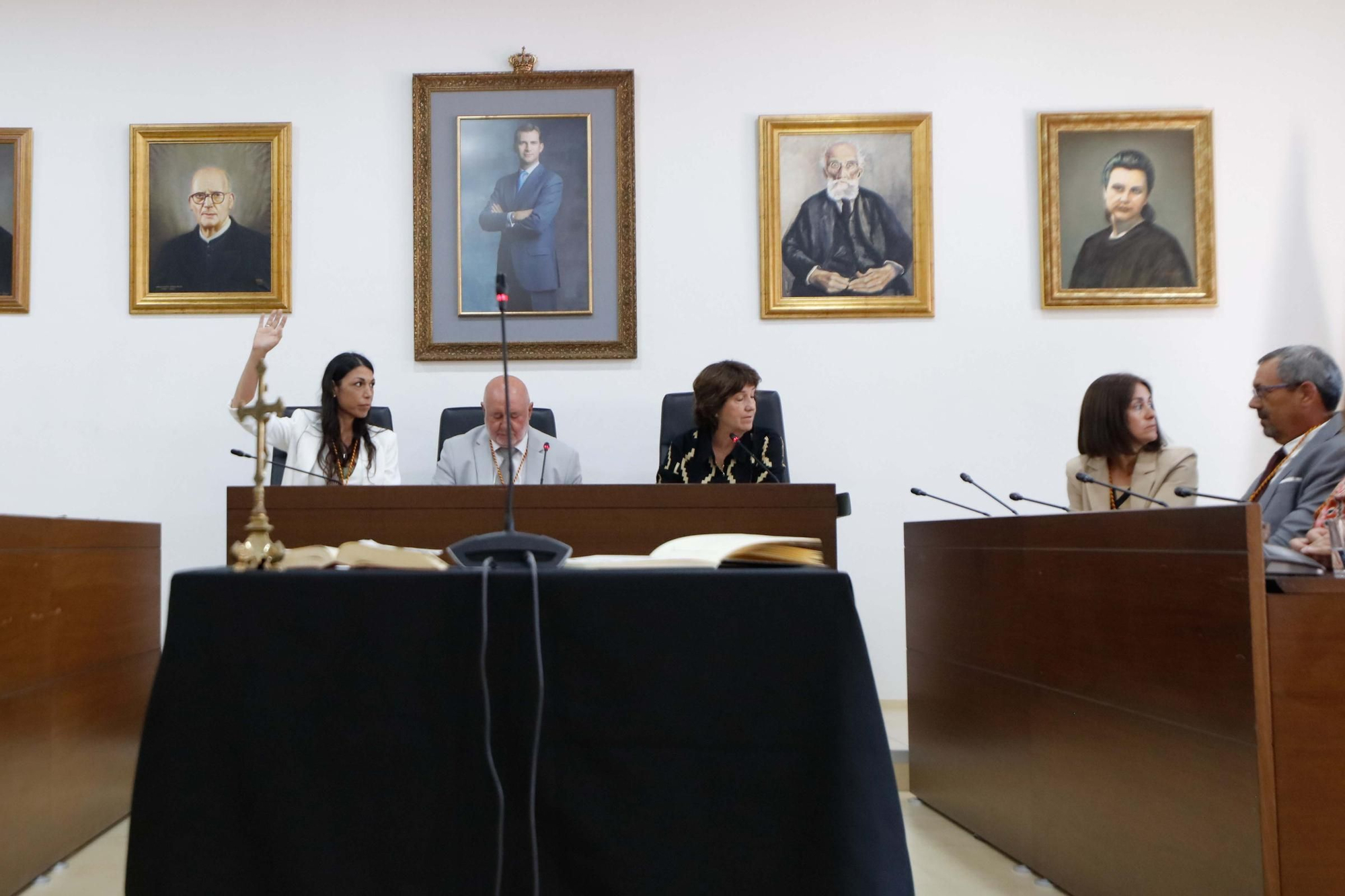 Galería de imágenes de la toma de posesión de Vicent Roig como alcalde de Sant Josep