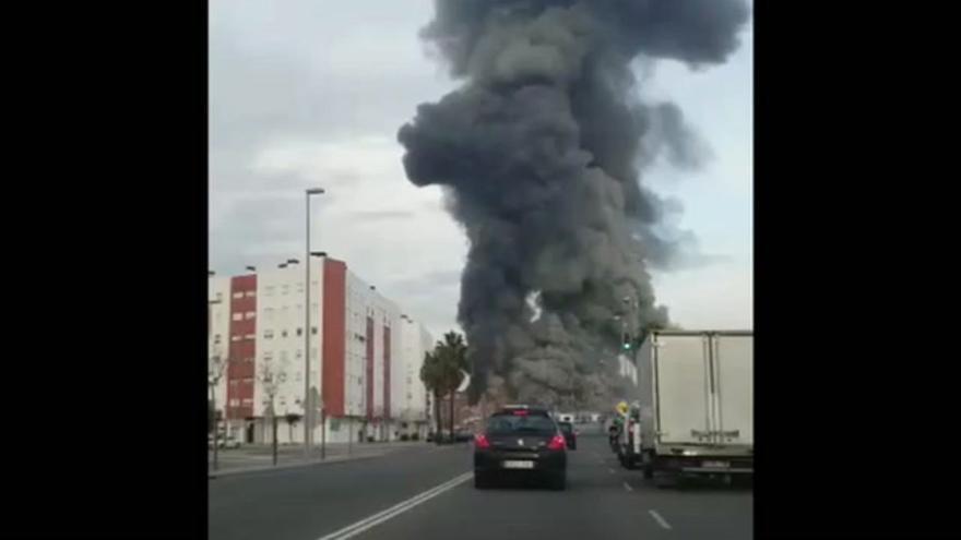 Incendio en una nave abandonada en Córdoba