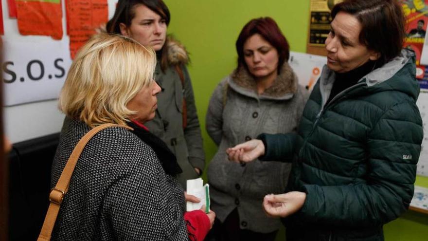 Los padres del Zorrilla piden vallar la parcela junto al centro