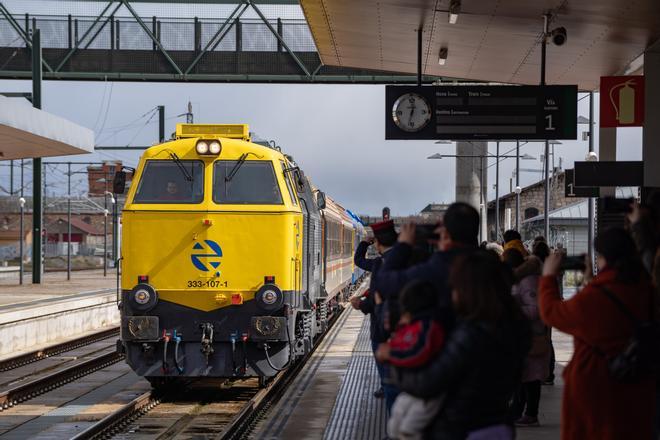 GALERÍA | Llega a Zamora el tren histórico "Ribera del Duero"