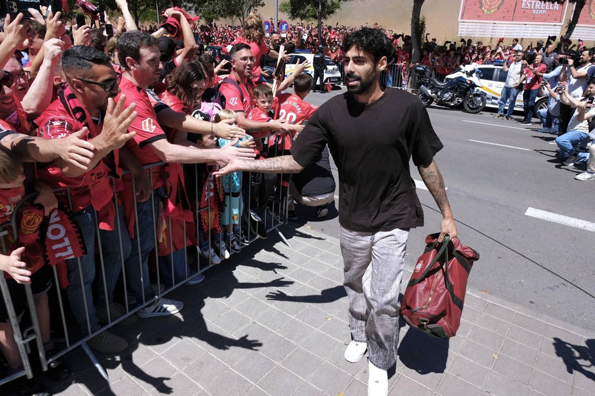 Así han recibido los aficionados al Mallorca en Son Moix antes del partido clave contra el Villarreal