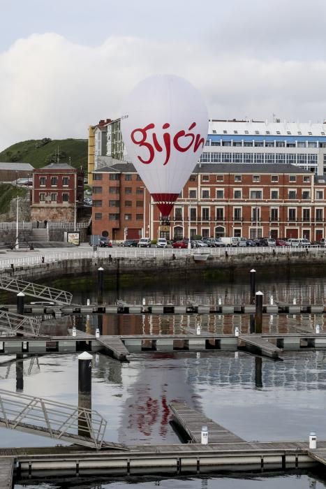 El globo de Gijón sobrevuela la ciudad