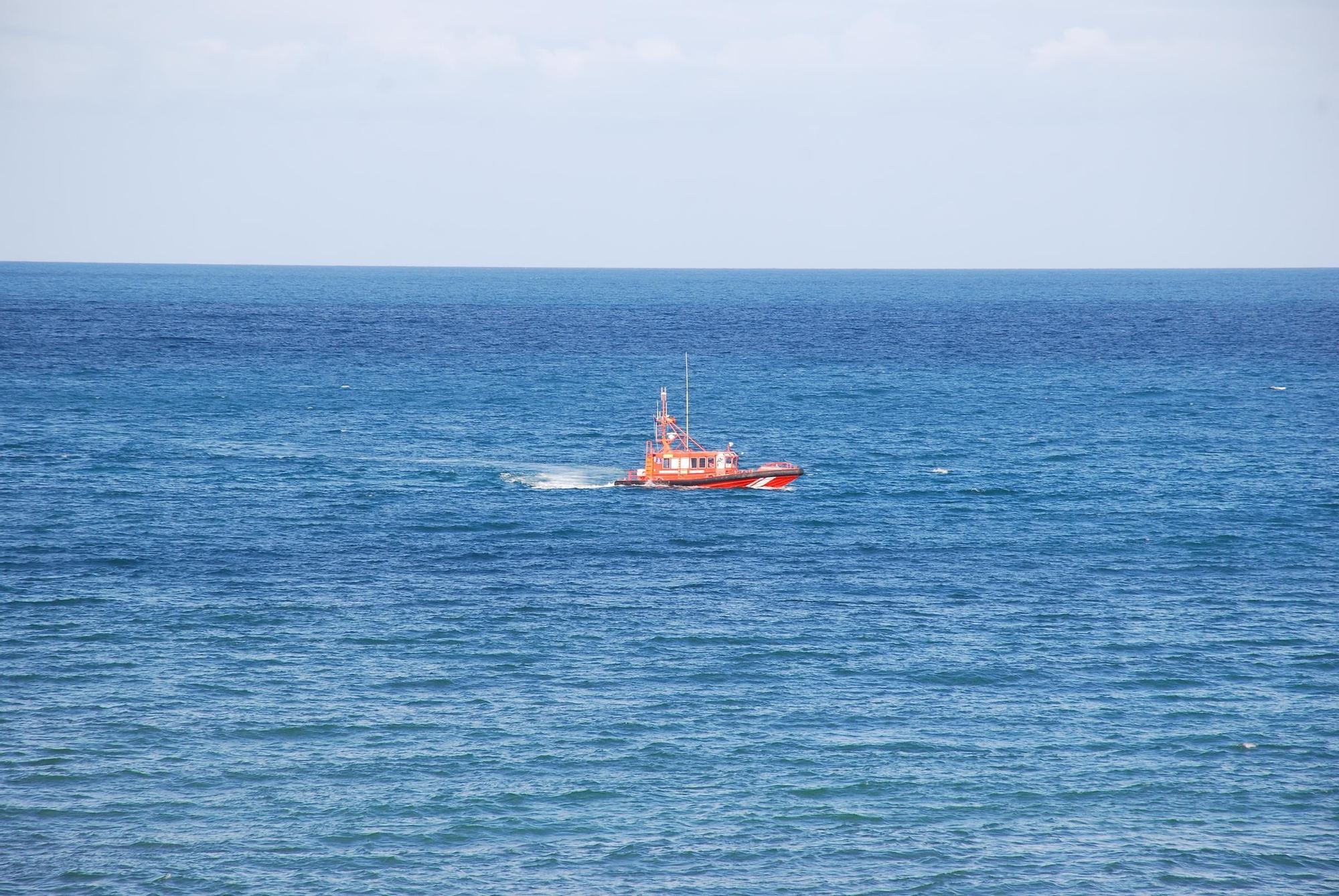Búsqueda de un desaparecido en el mar en Llanes