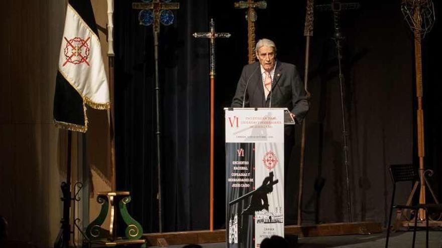 José Fernández abre el Encuentro Nacional de Cofradías y Hermandades de Jesús Caido.