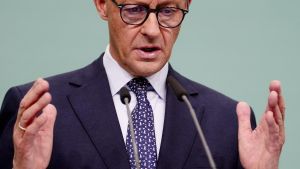 El líder de la CDU, Friedrich Merz, este lunes durante la rueda de prensa que ha ofrecido en la sede del partido, en Berlín.