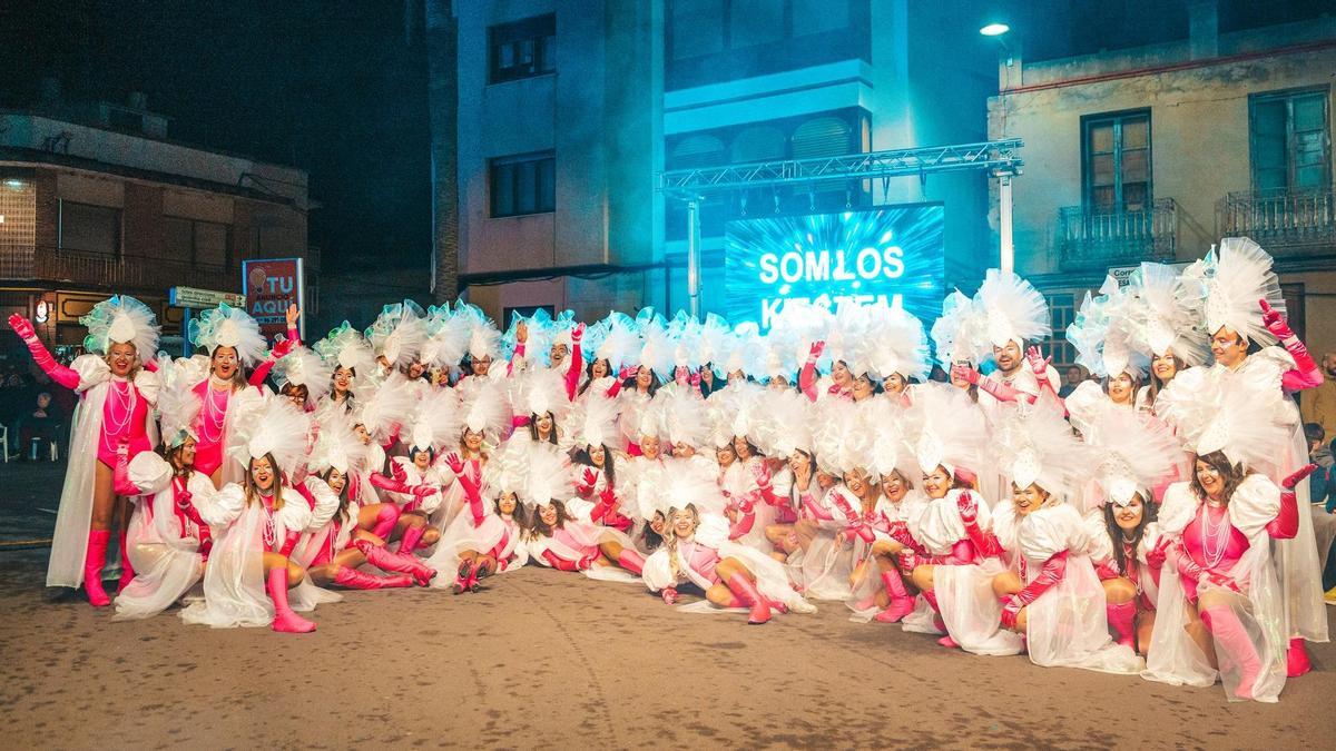 Integrantes de la ‘colla’ Som Los Ke Estem, en el desfile.