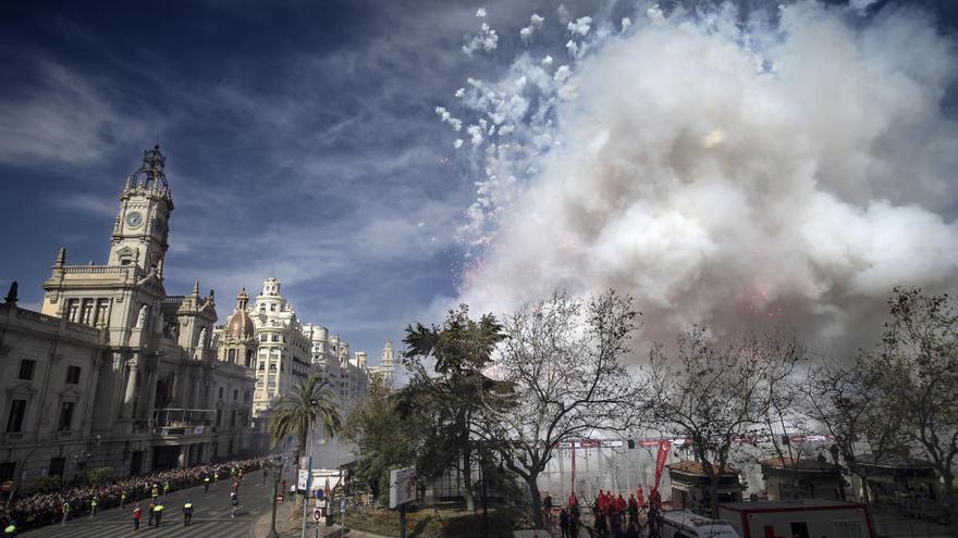 Más decibelios para una mascletà Patrimonio de la Humanidad