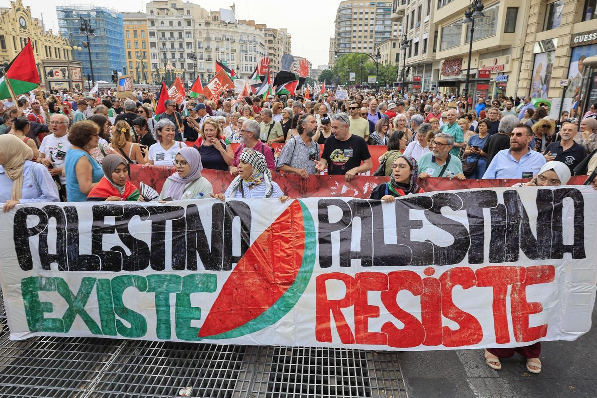 Manifestación 'Aturem el genocidi a Palestina' en València.
