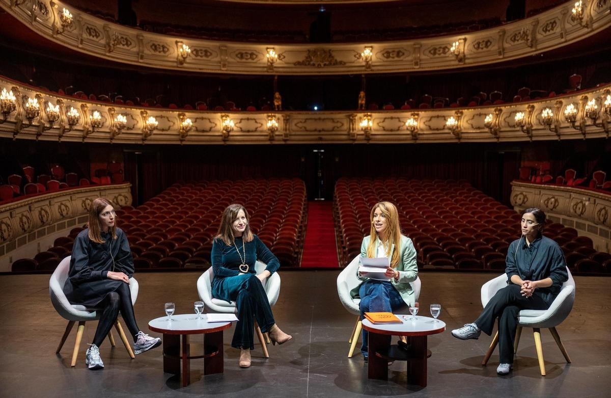 Meritxell Barberà, Marta Alonso, María José Mora y Júlia Zac.