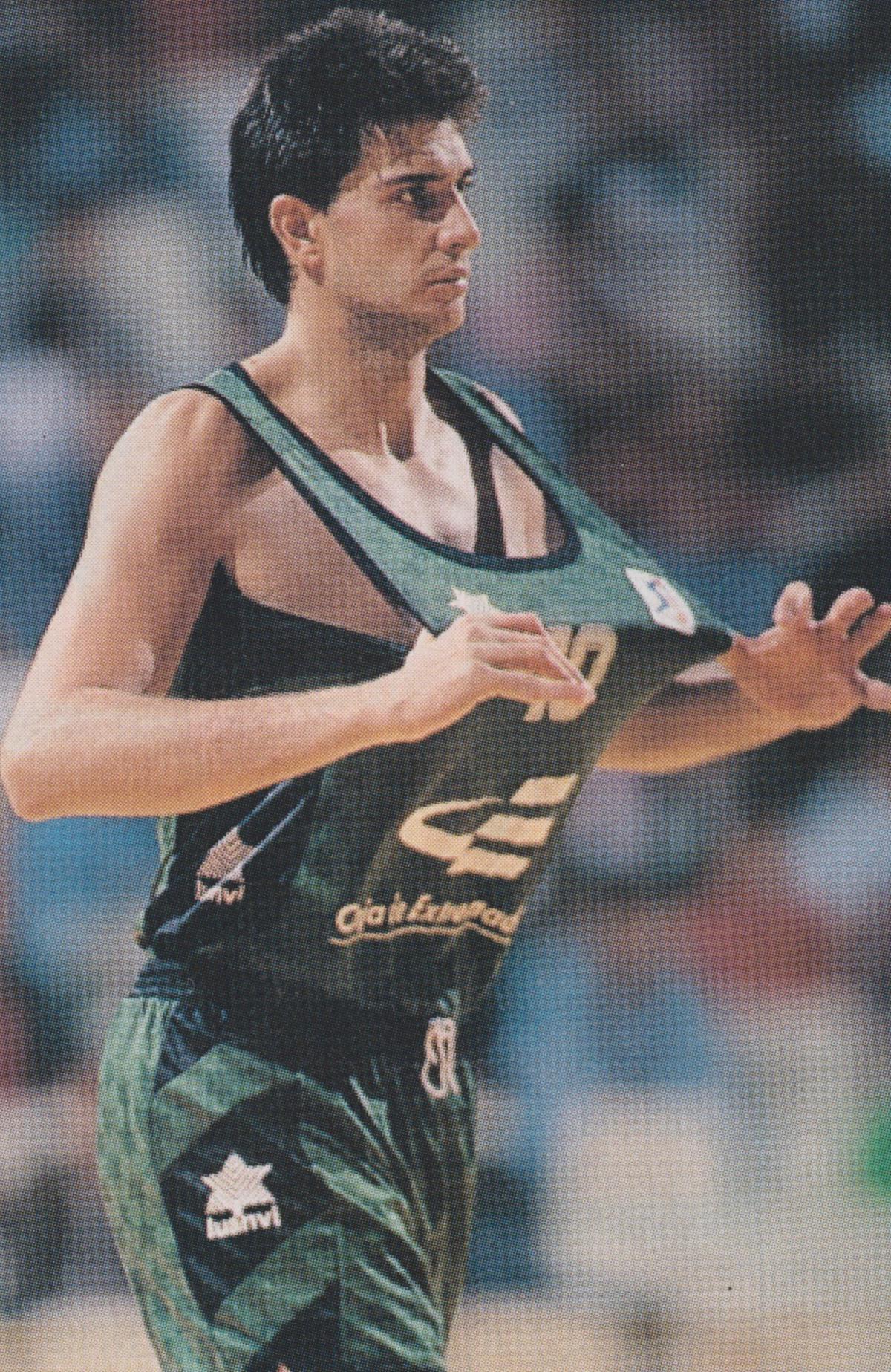 Miguel Ángel Reyes, en el Cáceres CB 92-93.