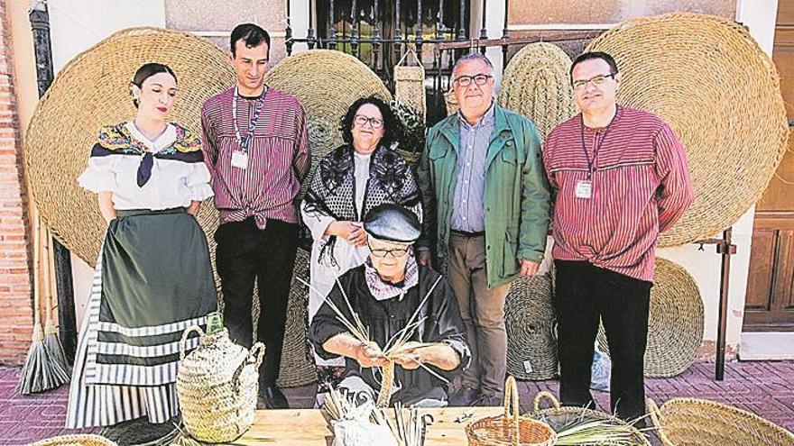 Orpesa se rinde a la tradición y la producción artesana en la XVI Trobà