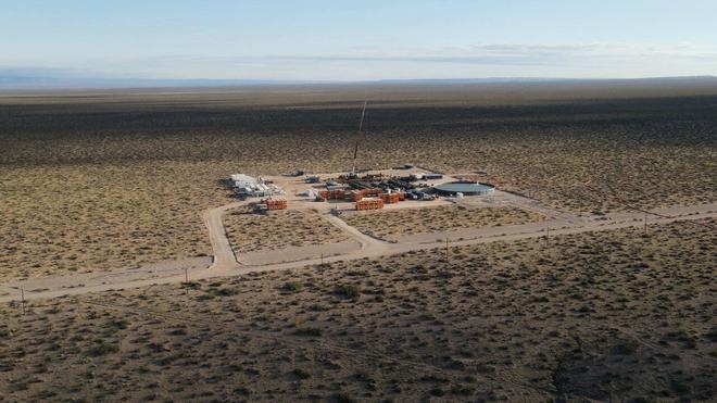 Protestas en Argentina por los planes de Peter Thiel, dueño de Palantir, de construir un laboratorio de Silicon Valley en el país