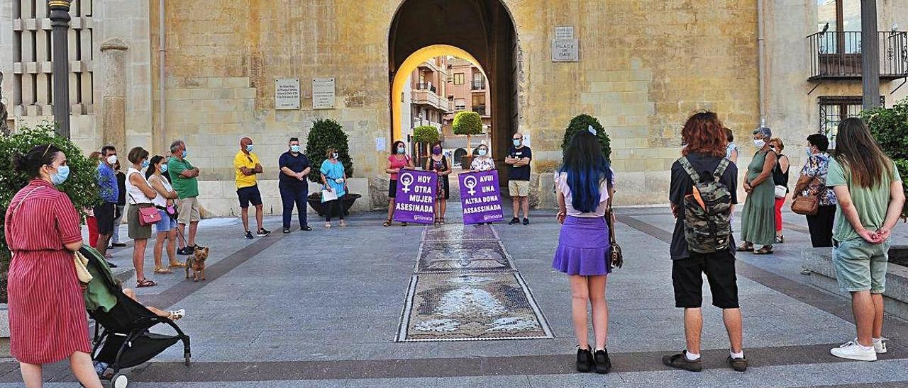 Repulsa contra los asesinatos machistas