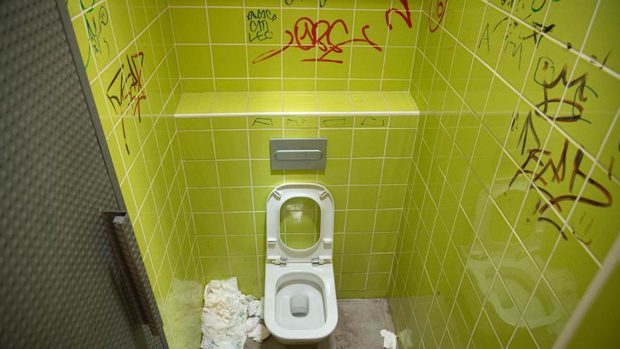 Vandalismo en el Parque de Las Mesas, en Santa Cruz