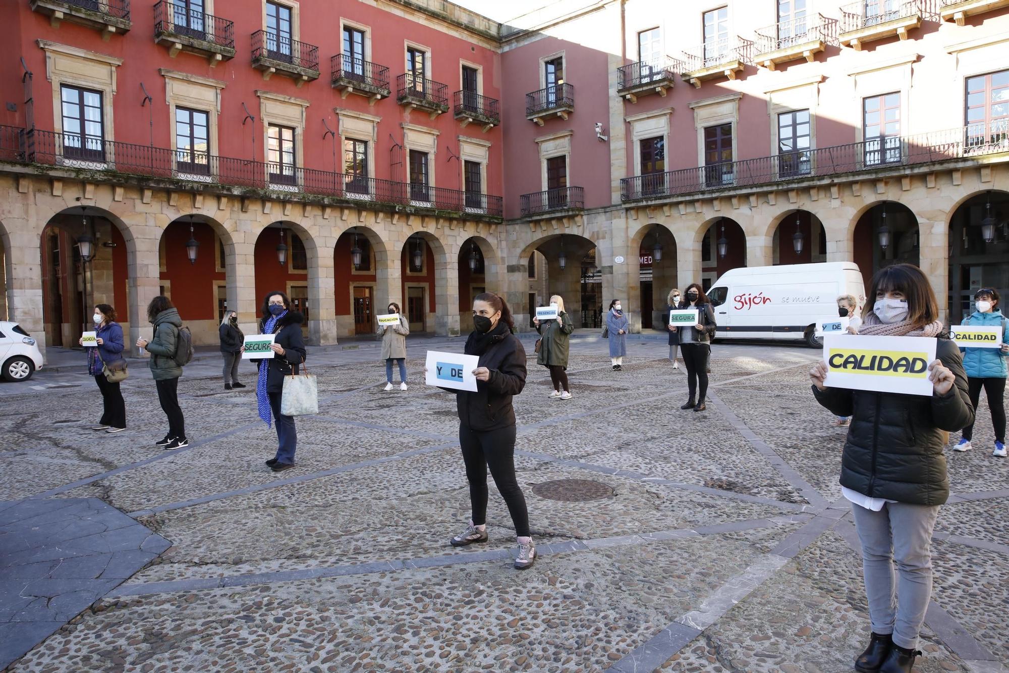 Concentraciones contra la semipresencialidad en la Educación