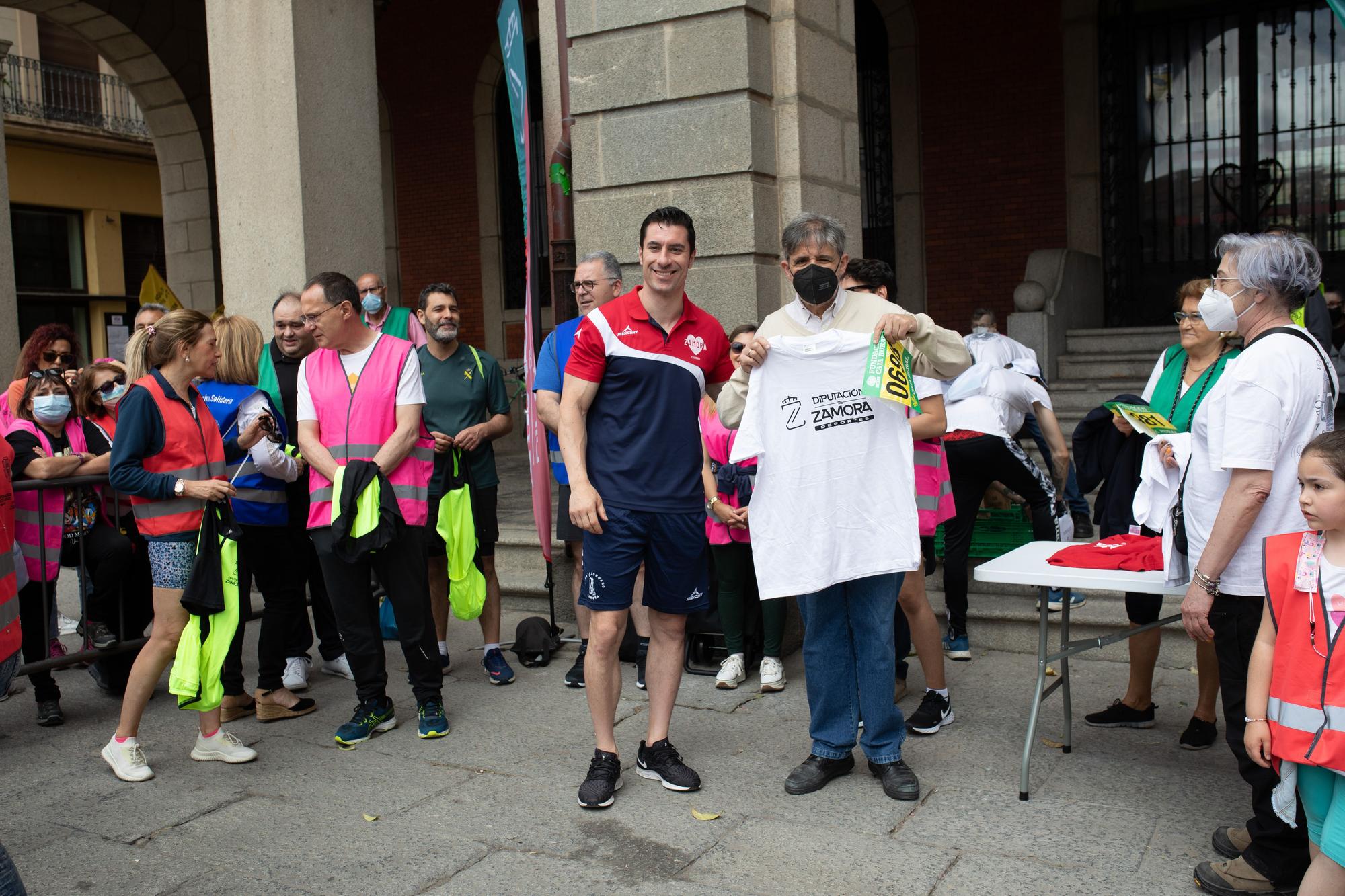 Marcha solidaria a favor de pacientes oncológicos de Zamora organizada por Azayca