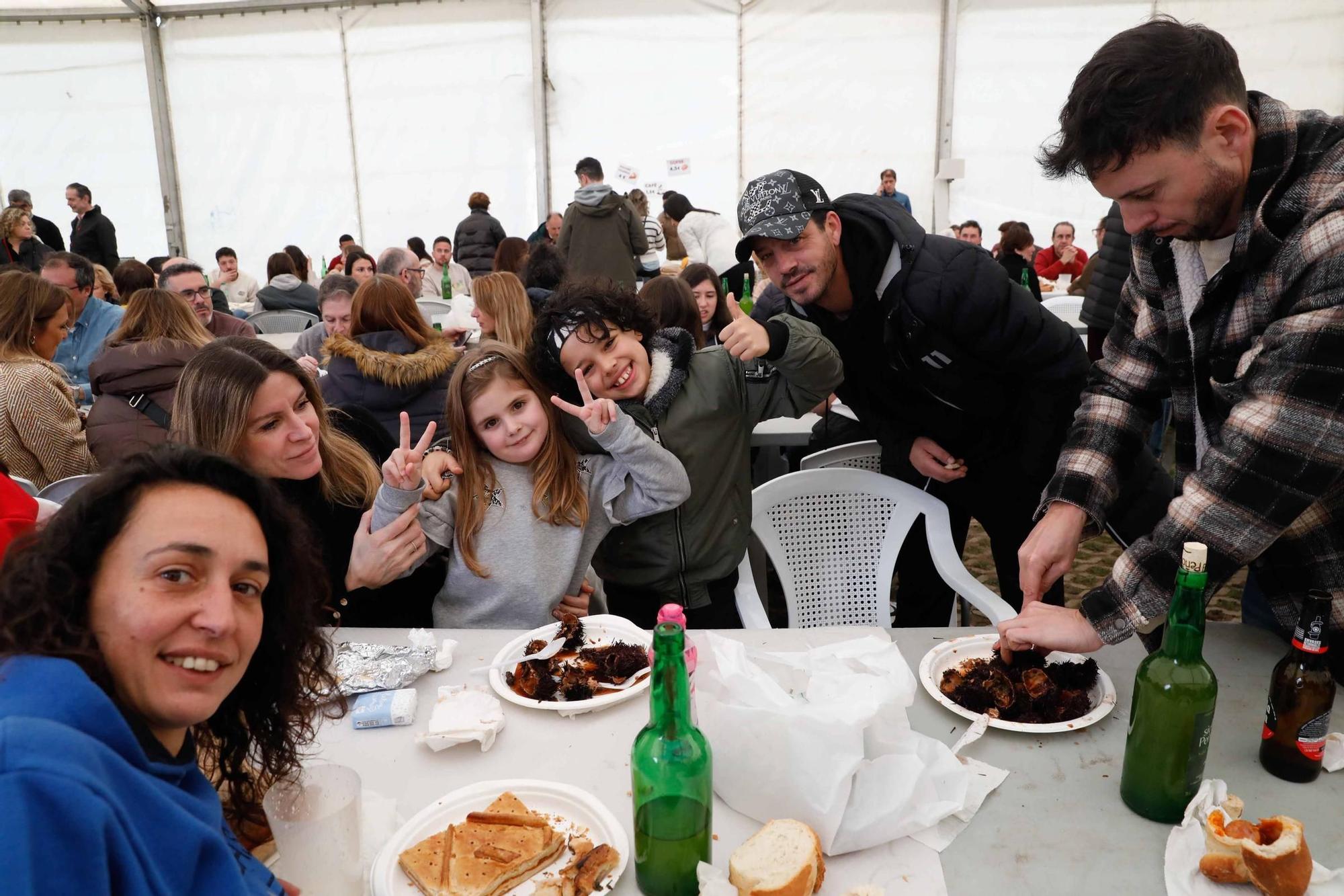 EN IMÁGENES: Así ha sido el festival del oricio de Bañugues