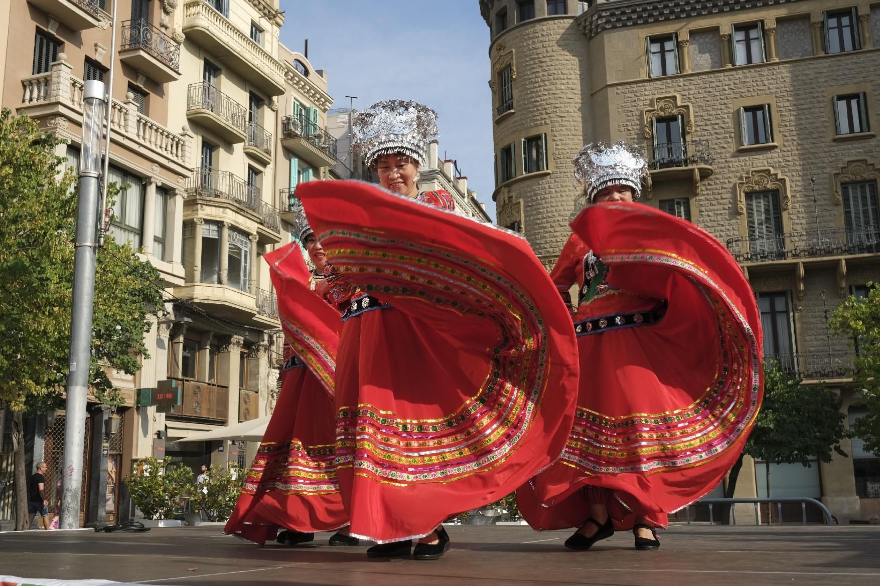 Manresa presumeix d'interculturalitat a Sant Domènec