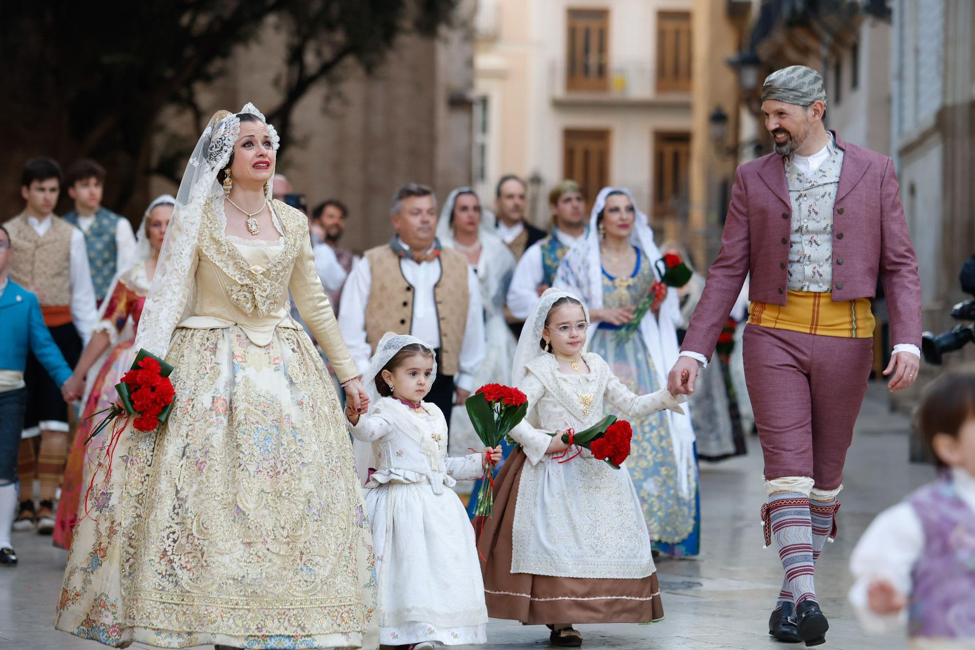 Búscate en el primer día de la Ofrenda en la calle San Vicente entre las 18:00 y las 19:00