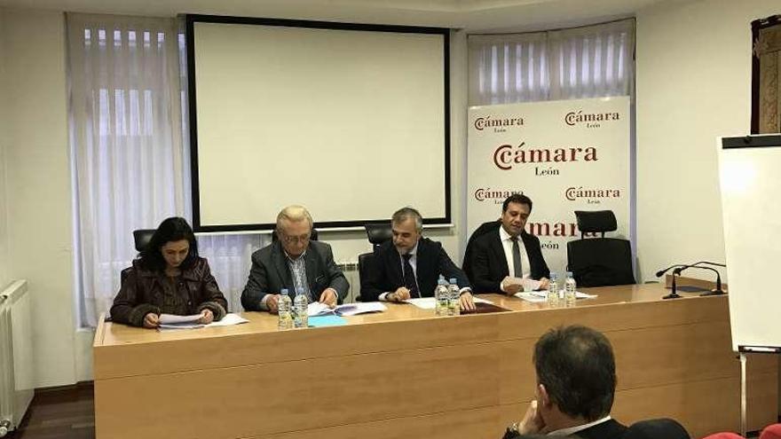 Reunión de la Asociación pro autovía Sanabria-Braganza.