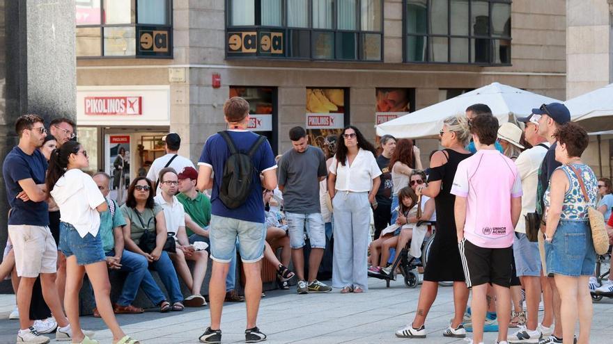 La propuesta de dejar a Peinador sin vuelos vacacionales choca con las cifras: Vigo y las Rías Baixas son el principal polo turístico de Galicia y atraen cada vez más extranjeros