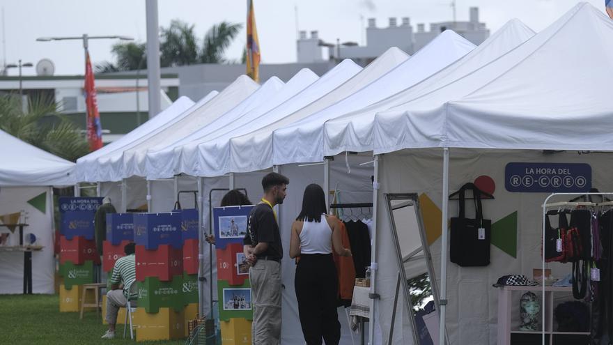 Inauguración de &#039;Moda y Amigos&#039; en el parque del Estadio Insular