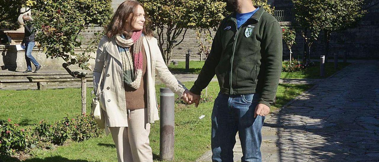 Cristina y David, en los jardines de Casto Sampedro.